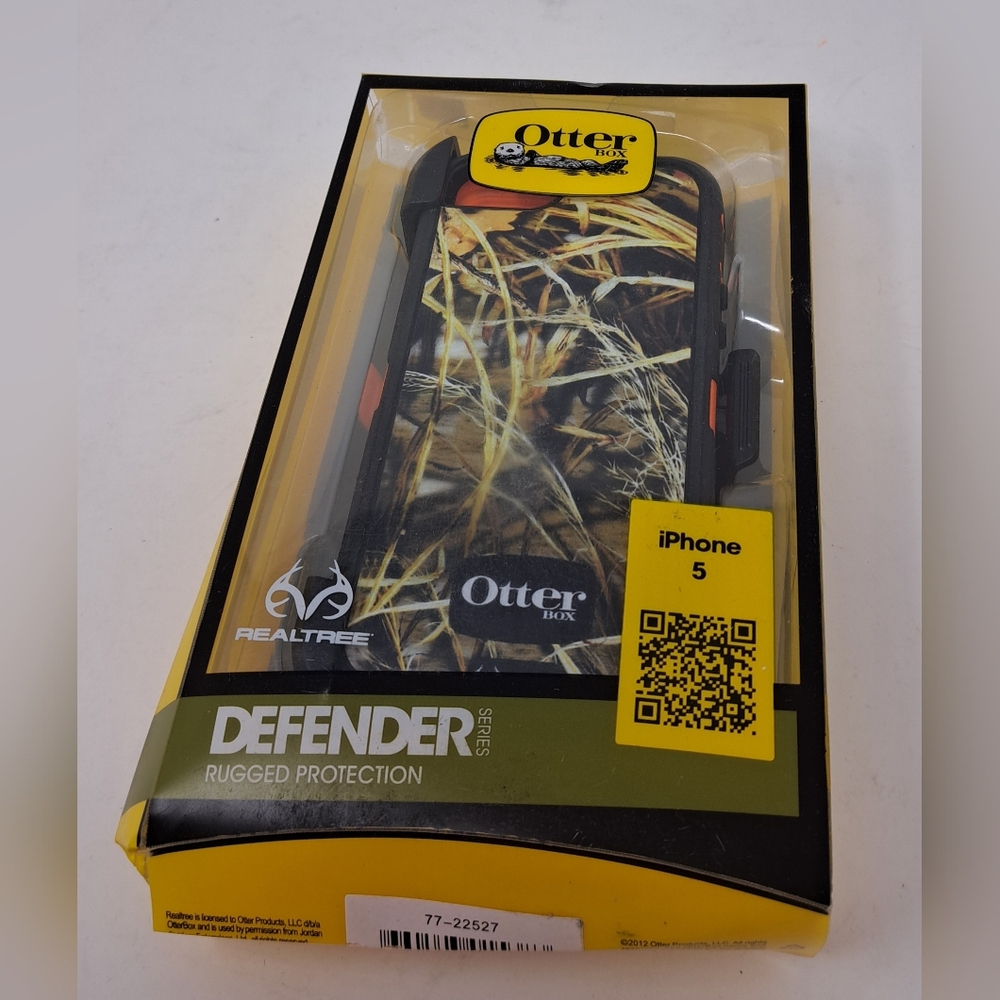 NIB Otter Box Defender Rugged Protection iPhone 5 Case Series Real Tree Camo - Picture 1 of 5